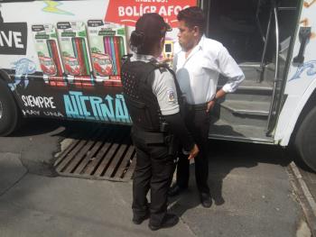 Policías de la SSC aplicaron pruebas de Alcoholemia a conductores de transporte público en Tlalpan