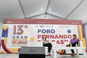 "Hay que perderle el miedo a los clásicos", aconseja Ana García Bergua en el Gran Remate de Libros