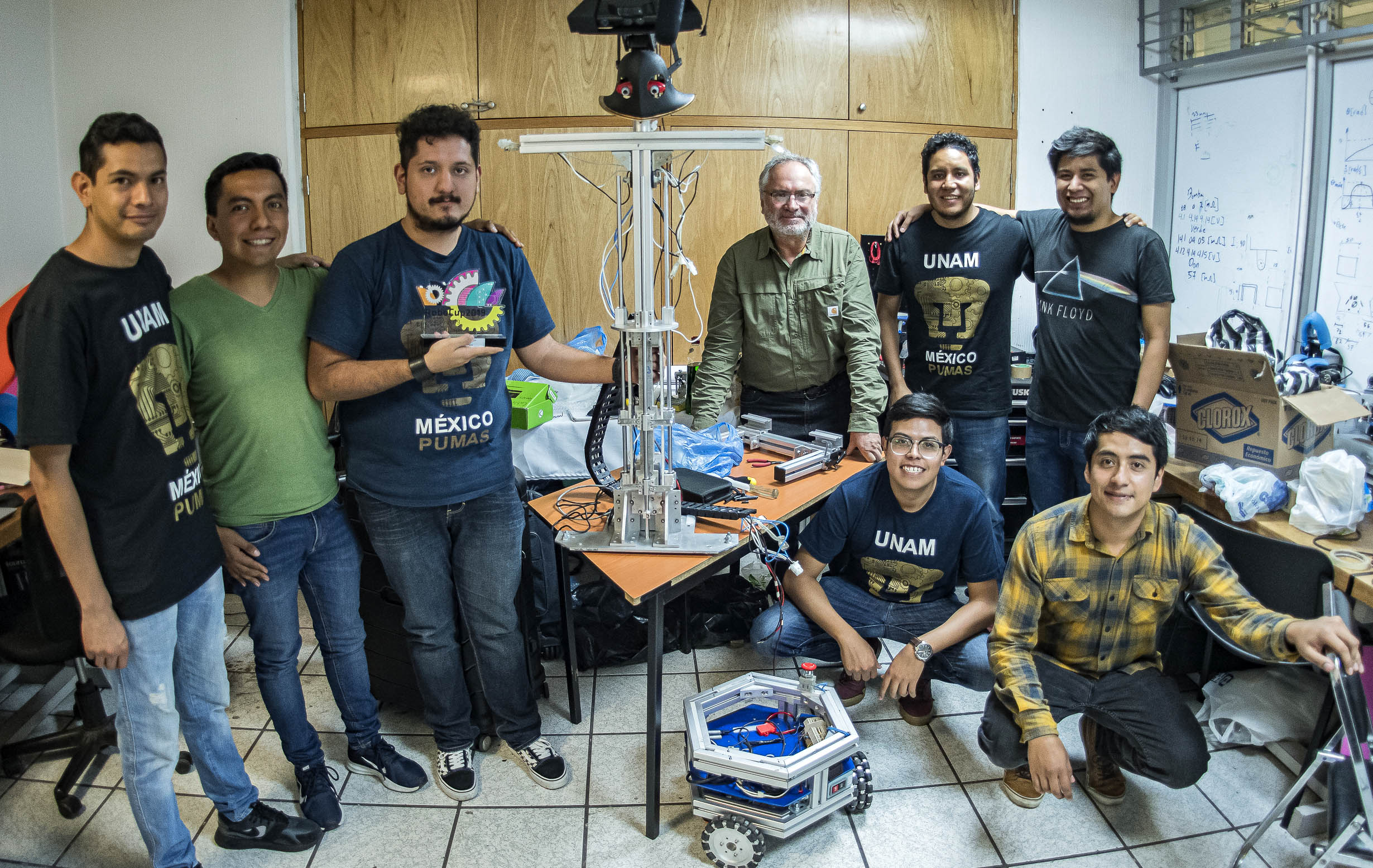 Robot de la UNAM triunfa en Australia