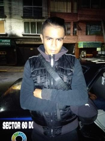 Detiene Policía Auxiliar a dos personas por portación de marihuana en Benito Juárez