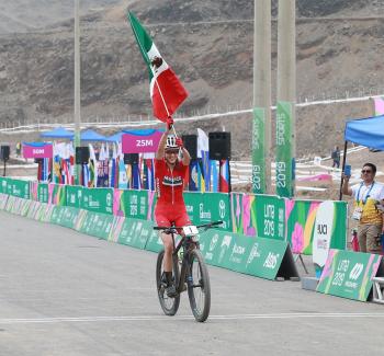 Conquista Daniela Campuzano la montaña en Juegos Panamericanos