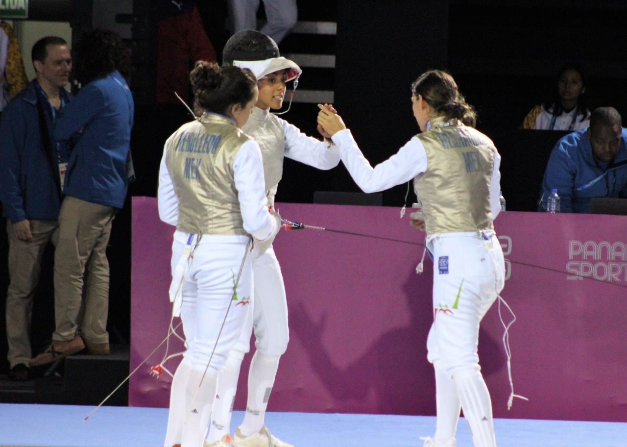 Florete de bronce para el equipo femenil de esgrima en Lima 2019