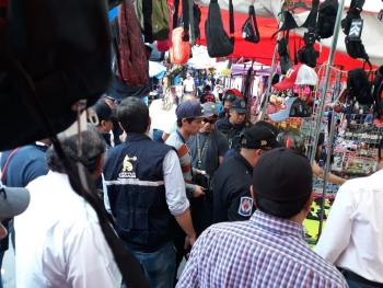 Coyoacán realiza operativo en inmediaciones del Mercado de La Bola