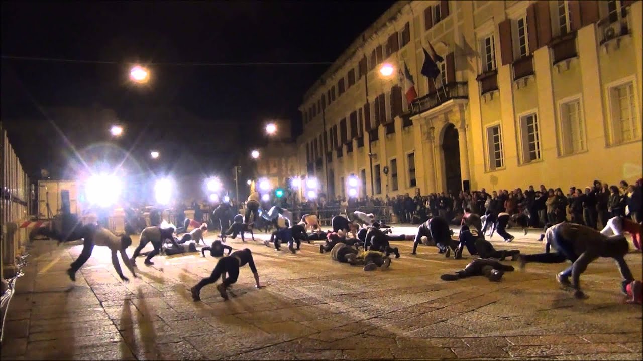 Performance uruguayo cerrará Escénica en la Plaza Manuel Tolsá