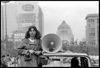 Christa Cowrie, fotógrafa de lo sublime, recibirá la Medalla al Mérito Fotográfico