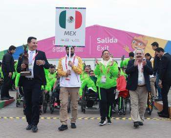 Ondea la bandera de México en la Villa Parapanamericana de Lima 2019