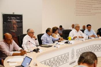Se reúne el gobernador Astudillo con su gabinete para revisar temas de interés para los guerrerenses