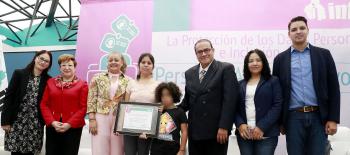 Las personas adultas mayores deben usar las Nuevas Tecnologías para no quedar aisladas y evitar la discriminación