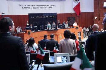 Minuto de silencio en memoria de víctimas del sismo del 7 de septiembre de 2017
