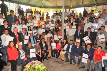 INAH entrega estímulos a 700 trabajadores adscritos a sus dependencias en el país