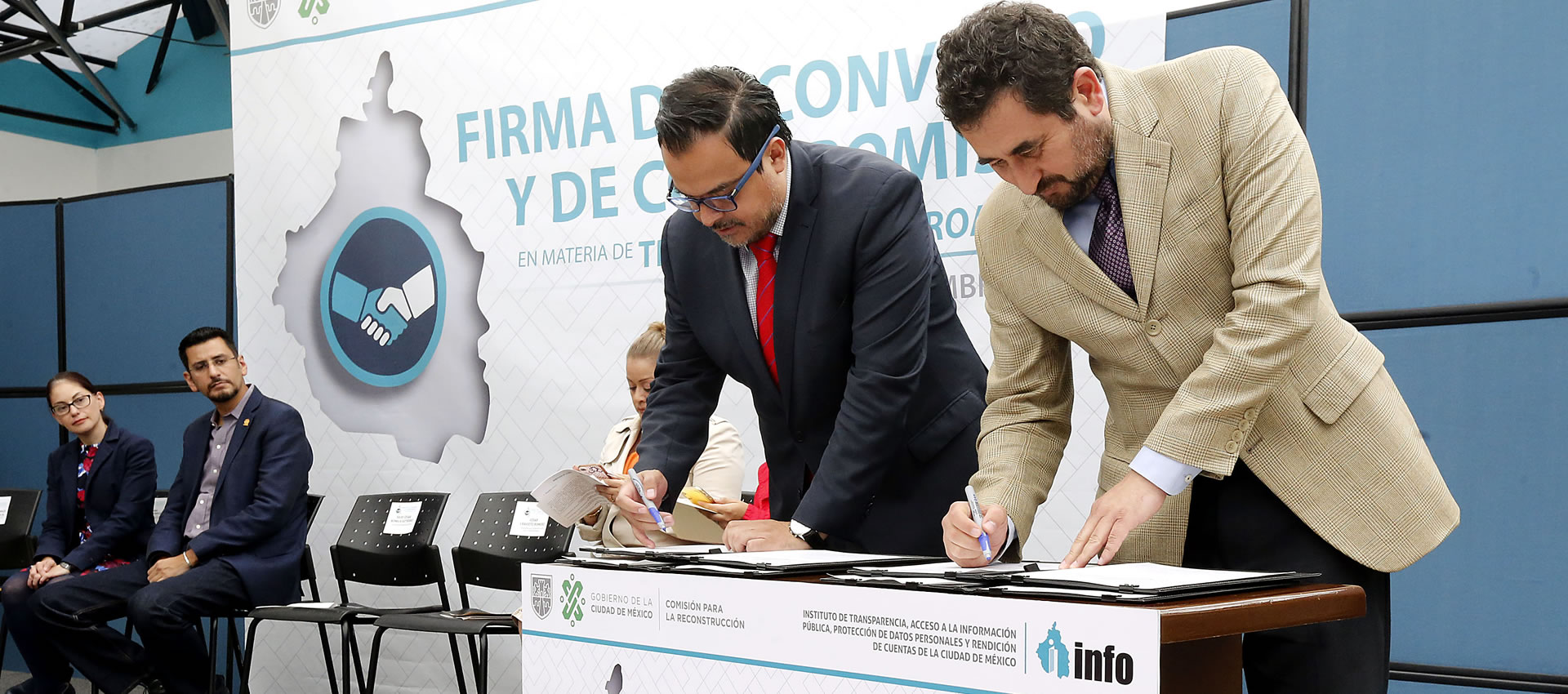 INFO y Comisión para la Reconstrucción en la CDMX firman convenio en materia de Transparencia Proactiva