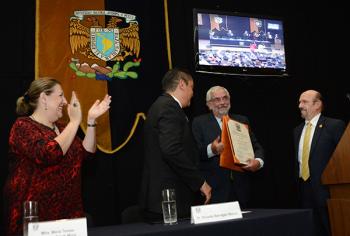 Celebran facultades e institutos 90 años de Autonomía y de pertenecer a la UNAM