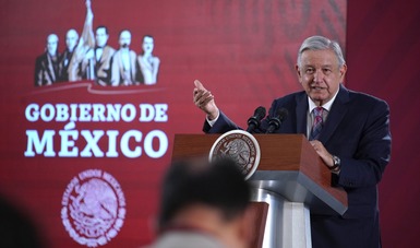 Refinerías de Pemex aumentan producción de 38% a 50% su capacidad productiva, revela presidente López Obrador