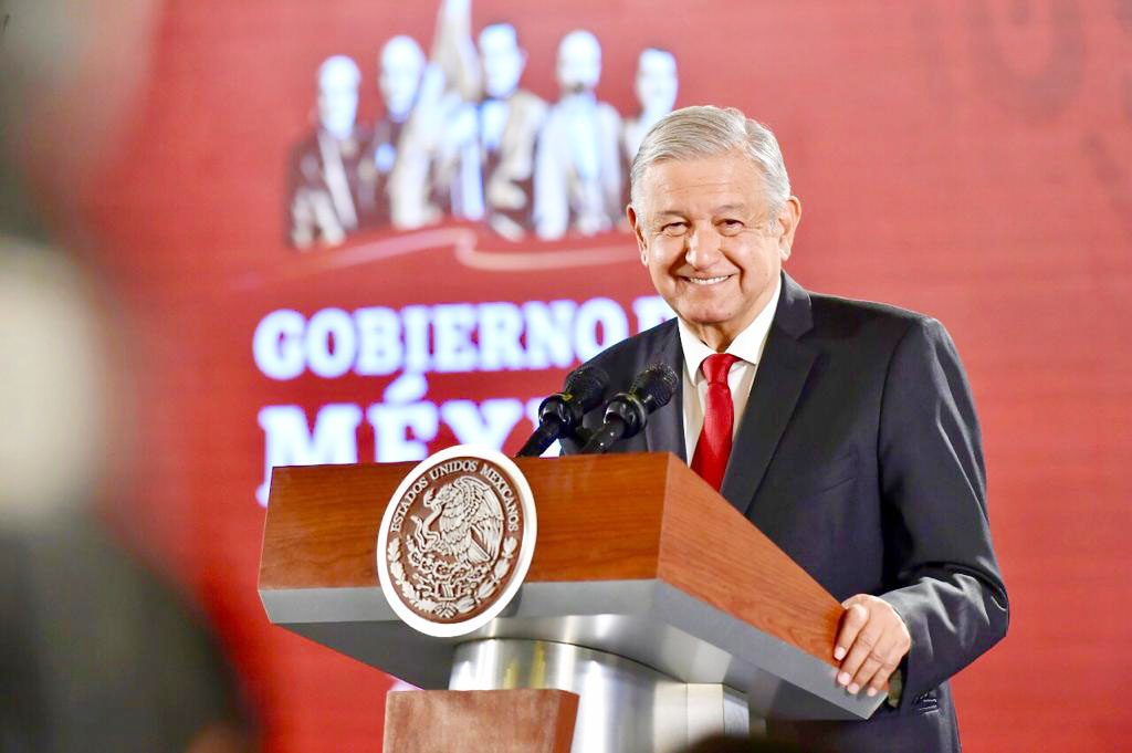 Presidente López Obrador reconoce a la Secretaría de Marina-Armada de México por apoyo humanitario a damnificados de Las Bahamas
