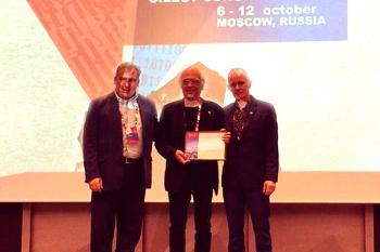 Recibe cineasta universitario premio a la excelencia docente