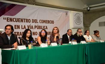 Normar y dignificar el comercio en vía pública, un reto para el Congreso de la CDMX, coinciden legisladores, funcionarios y comerciantes