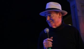 Imparte el músico Wade Matthews cátedra de improvisación en La Colmena
