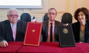 Concluye exitosamente encuentro sobre tecnologías digitales y cultura en París