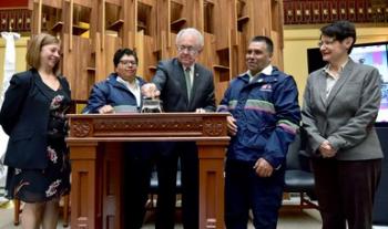 Los carteros, los funcionarios públicos más cercanos y queridos del pueblo: Jiménez Espriú