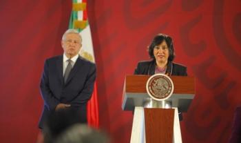 Ante el presidente Andrés Manuel López Obrador, la secretaria Irma Eréndira Sandoval expone medidas para frenar acoso sexual en APF