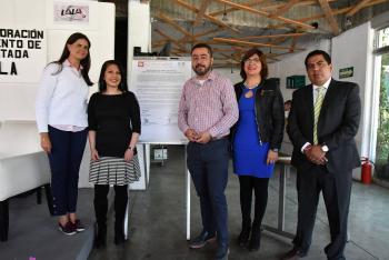 La alcaldía de Azcapotzalco y la empresa LALA firman convenio de colaboración para el aprovechamiento de agua residual tratada.
