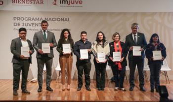 Poner a los jóvenes en el centro de la política social es reducir las brechas de injusticia: María Luisa Albores