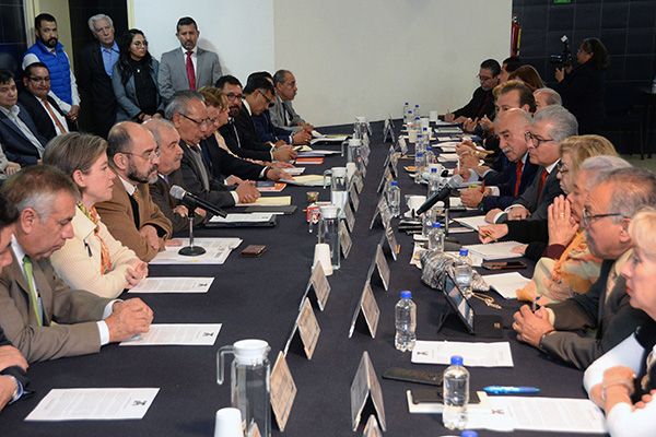 UNAM y APPAUNAM instalan mesa de negociación para revisión salarial
