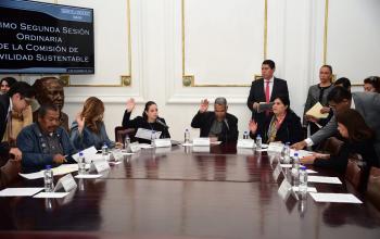 La Semovi, SSC y empresas de taxis por aplicación móvil deberán garantizar seguridad de los usuarios