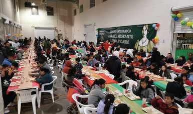  Disfrutan migrantes de convivencia y cena navideña en Centros Integradores de Ciudad Juárez y Tijuana 