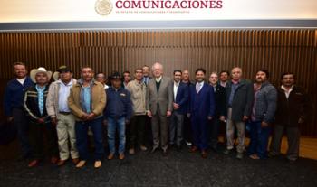 Acuerdan representantes ejidales y de la pequeña propiedad levantar el bloqueo a la Autopista Siglo XXI