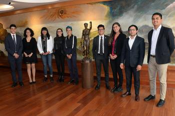 Destacan universitarios en competencias internacionales