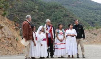 En Oaxaca, presidente López Obrador concluye inauguración de 25 caminos rurales a cabeceras municipales