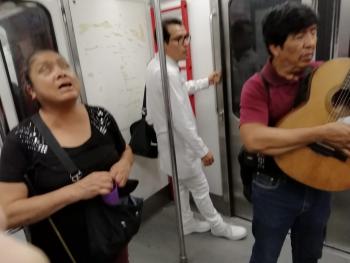 Historias en el metro - Ojos que no ven, corazón que siente