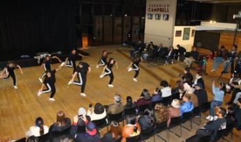 Emocionó al público en el CECUT el grupo de Danza CETYS Crew