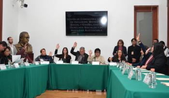 En el Congreso capitalino se impulsan acciones para igualar trámites para taxis y vehículos de alquiler en plataformas