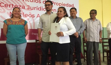 Entregan Sedatu y RAN títulos de propiedad a comuneros y ejidatarios en Veracruz