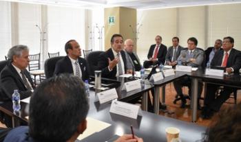 Empresarios y patrones deben facilitar procesos democráticos en centros de trabajo: Domínguez Marrufo