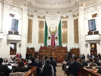 El Congreso de la Ciudad de México exhortó a varias dependencias revisar los trámites para la operación del servicio de transporte público individual de pasajeros