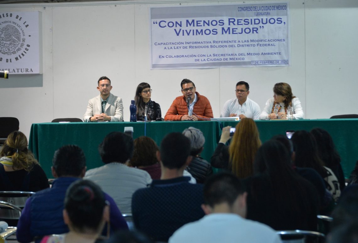 Personal de los Módulos de Atención Ciudadana del Congreso de la CDMX recibe capacitación sobre los cambios a la Ley de Residuos Sólidos