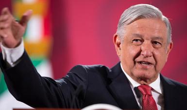 Presidente López Obrador llama a romper pacto de silencio en caso Ayotzinapa