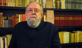 Poesía, una constante en la vida de Hugo Gutiérrez Vega