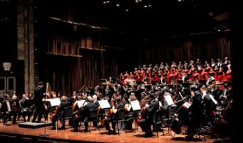 La Orquesta Sinfónica Nacional deleitó al público con un oasis de música mexicana en el Palacio de Bellas Artes.