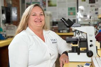 Premian a investigadora de la UNAM por compendio sobre daño a arrecifes de coral