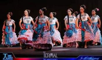 Con escenificaciones creativas, el grupo multidisciplinario “Termal” difunde cultura en Aguascalientes