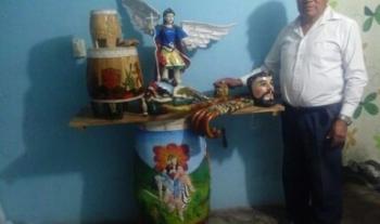 Artesanos preservan la tradición de máscaras de huehue en San Esteban Tizatlán, Tlaxcala