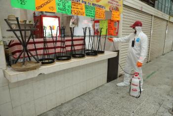 Gustavo A. Madero sanitiza espacios y vehículos públicos