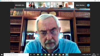 Entrega rector Graue al IMSS primeros 20 mil kits para protección de médicos residentes