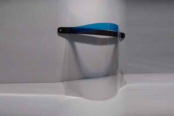 Universitarios producen y donan mil caretas de protección