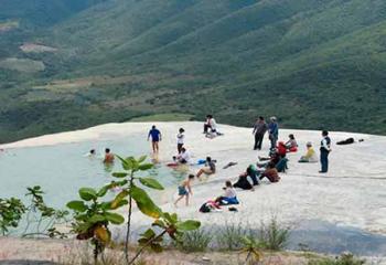Amenazan amibas salud de bañistas