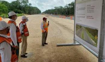 Supervisa el Secretario de Comunicaciones y Transportes, Jorge Arganis Díaz Leal, obras carreteras en Yucatán
